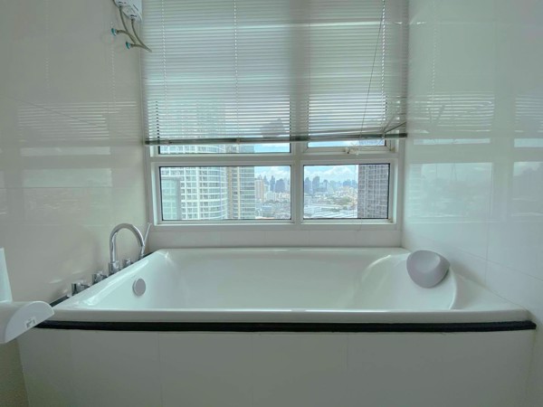 รูปภาพ 3 ห้องนอน Condo ในโครงการ The Bloom Sukhumvit 71 Phrakhanongnuea Sub District C10907