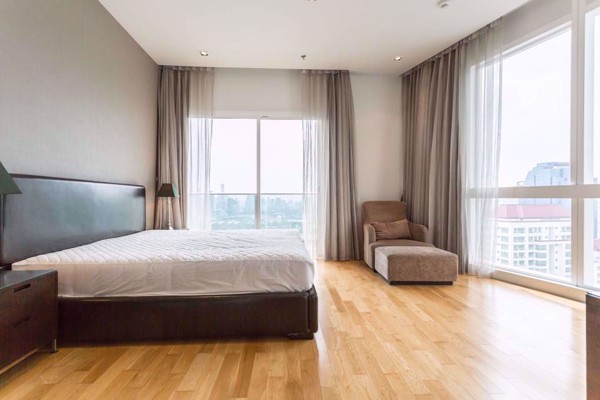 Picture of 3 bed Condo in Millennium Residence Khlongtoei Sub District C09957