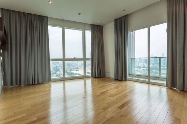 Picture of 3 bed Condo in Millennium Residence Khlongtoei Sub District C10968