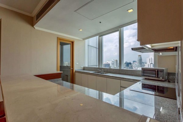 รูปภาพ 2 ห้องนอน คอนโด ในโครงการ Millennium Residence เขตคลองเตย แขวงคลองเตย C10971