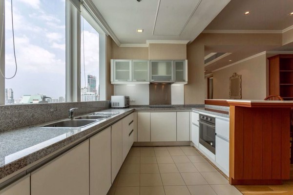 รูปภาพ 2 ห้องนอน คอนโด ในโครงการ Millennium Residence เขตคลองเตย แขวงคลองเตย C10971