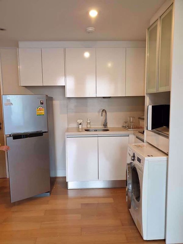 รูปภาพ 1 bed Condo in Collezio Sathorn-Pipat Silom Sub District C10991