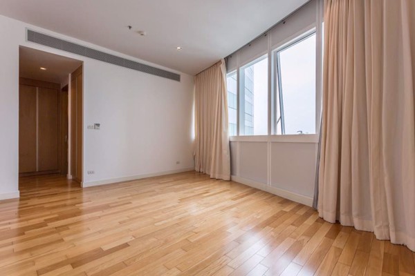 Picture of 3 bed Condo in Millennium Residence Khlongtoei Sub District C10994