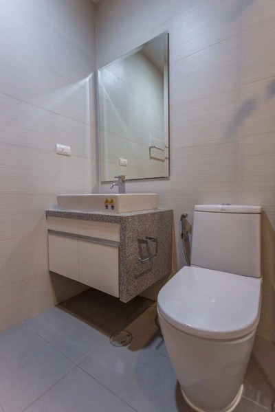 Picture of 3 bed Condo in Millennium Residence Khlongtoei Sub District C10994