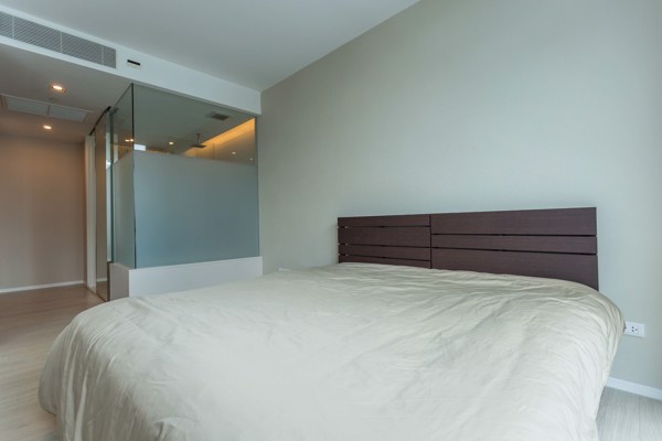 รูปภาพ 1 bed Condo in The Room Sukhumvit 21 Khlong Toei Nuea Sub District C06979