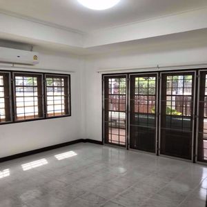 Picture of 3 bed House  Phrakhanongnuea Sub District H10914