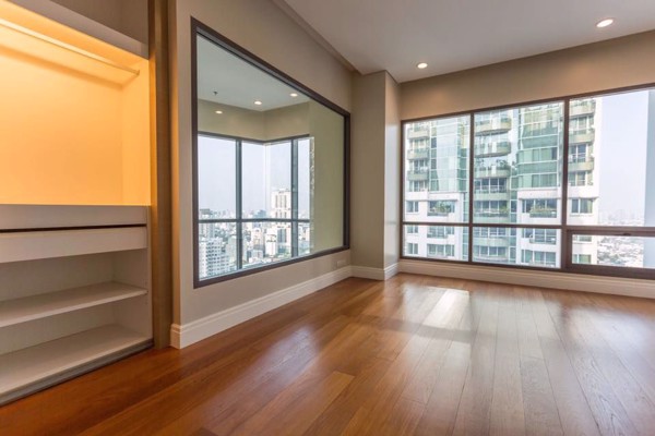 Picture of 3 bed Duplex in Bright Sukhumvit 24 Khlongtan Sub District D11013