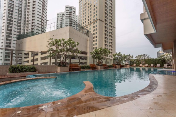 Picture of 3 bed Duplex in Bright Sukhumvit 24 Khlongtan Sub District D11013