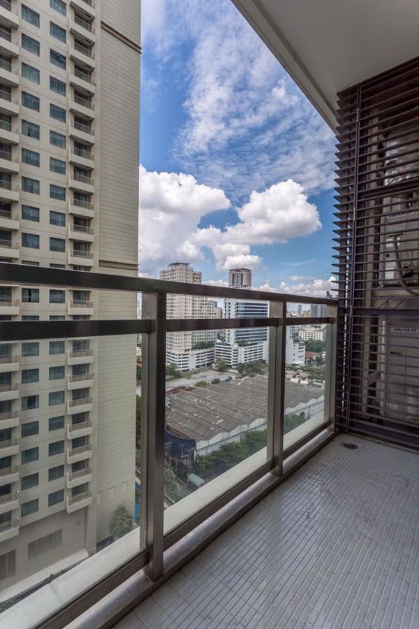 Picture of 1 bed Condo in Bright Sukhumvit 24 Khlongtan Sub District C11026