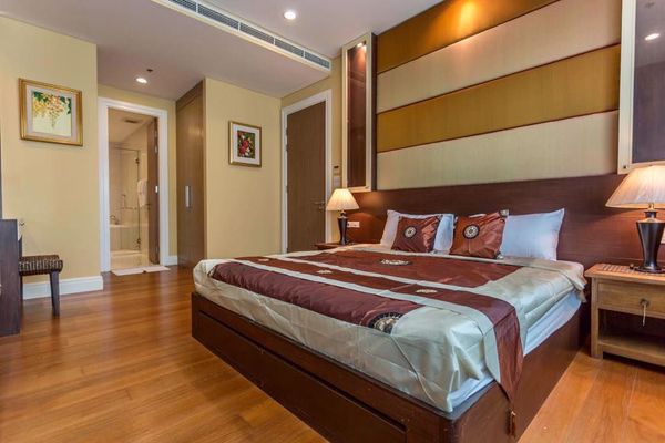 Picture of 1 bed Condo in Bright Sukhumvit 24 Khlongtan Sub District C11026