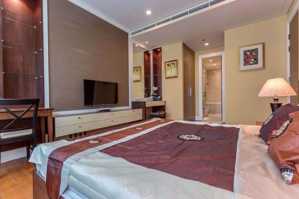 Picture of 1 bed Condo in Bright Sukhumvit 24 Khlongtan Sub District C11026