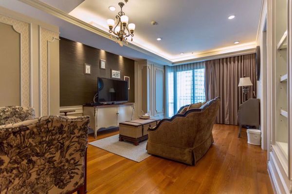 Picture of 1 bed Condo in Bright Sukhumvit 24 Khlongtan Sub District C11034