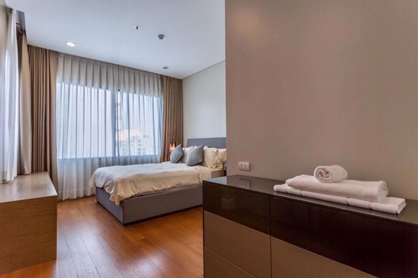 Picture of 3 bed Duplex in Bright Sukhumvit 24 Khlongtan Sub District D11014