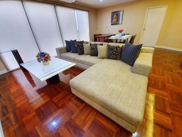 Picture of 2 bed Condo in Le Premier 1 Khlong Toei Nuea Sub District C11048