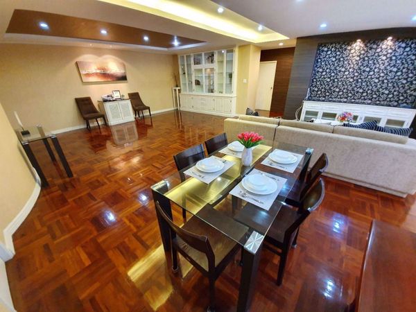 Picture of 2 bed Condo in Le Premier 1 Khlong Toei Nuea Sub District C11048