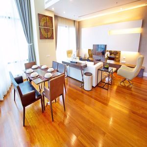 รูปภาพ 3 bed Duplex in Bright Sukhumvit 24 Khlongtan Sub District D11016