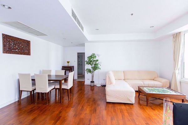 รูปภาพ 2 bed Condo in Baan Siri 24 Khlongtan Sub District C11069