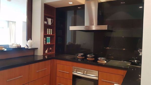 รูปภาพ 3 bed Condo in Royal Residence Park Lumphini Sub District C11111