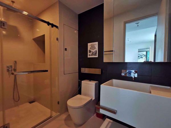 รูปภาพ 2 bed Condo in The Room BTS Wongwian Yai Banglamphulang Sub District C11122