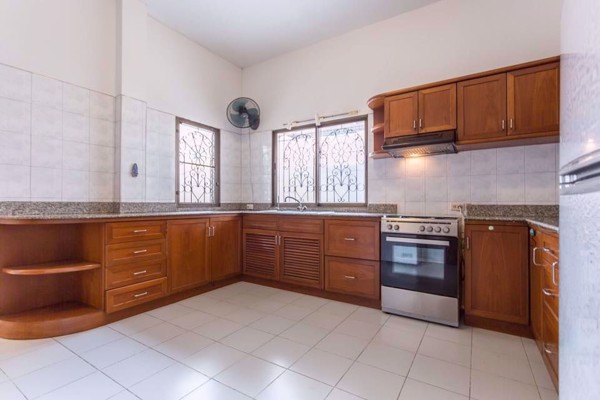 Picture of 4 bed House  Khlongtan Sub District H10920