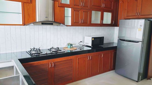 Picture of 2 bed Condo in Le Premier 1 Khlong Toei Nuea Sub District C11185