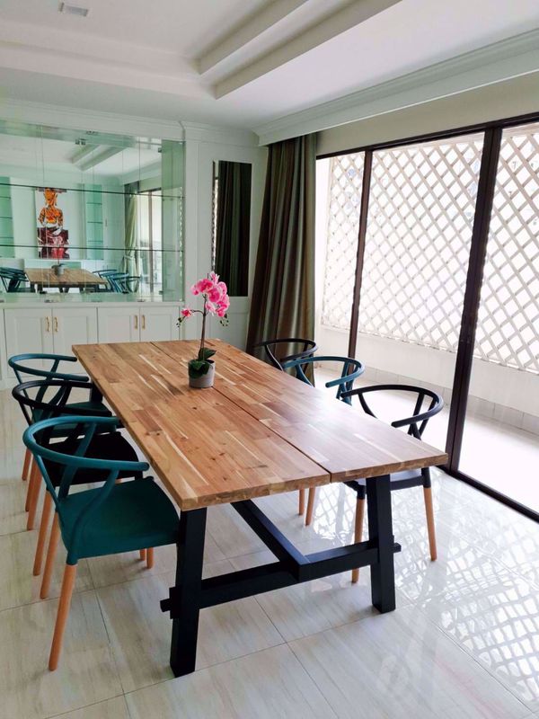 Picture of 2 bed Condo in Le Premier 1 Khlong Toei Nuea Sub District C11185