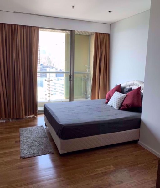 Picture of 2 bed Condo in The Lakes Khlongtoei Sub District C11187