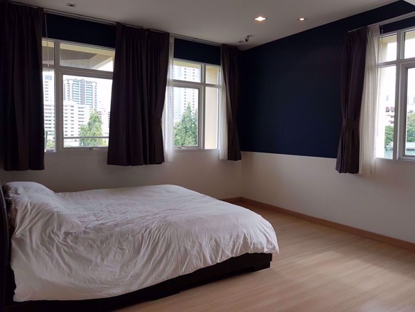 Picture of 3 bed Condo in The Cadogan Private Residence Khlong Tan Nuea Sub District C11240