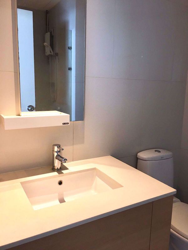 Picture of 1 bed Condo in Villa Rachatewi Thanonphayathai Sub District C11286