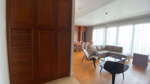 Picture of 3 bed Condo in 185 Rajadamri Lumphini Sub District C11306