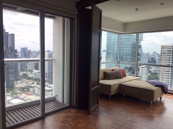 รูปภาพ 1 bed Condo in Silom Suite Silom Sub District C10113