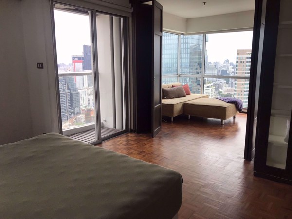 รูปภาพ 1 bed Condo in Silom Suite Silom Sub District C10113