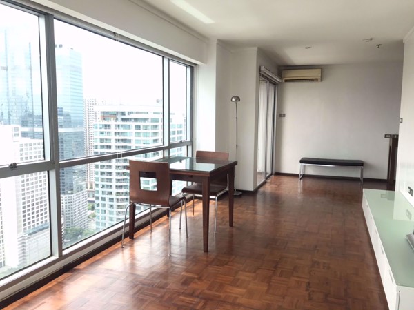 รูปภาพ 1 bed Condo in Silom Suite Silom Sub District C10113