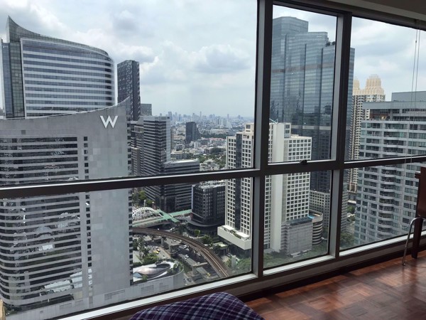 รูปภาพ 1 bed Condo in Silom Suite Silom Sub District C10113