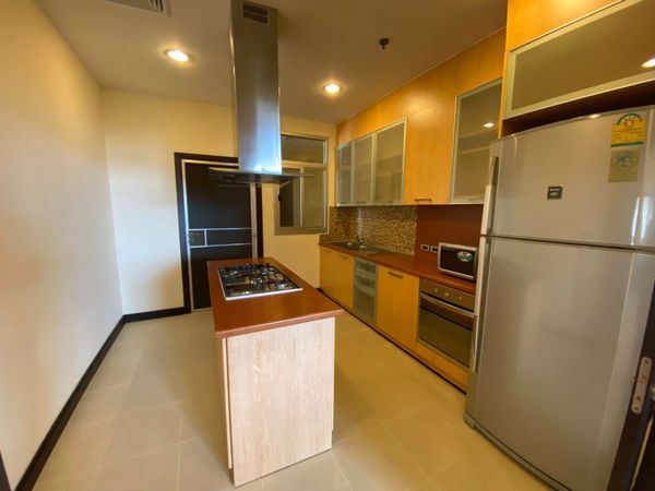 รูปภาพ 3 bed Condo in Grand Mercure Bangkok Asoke Residence Khlong Toei Nuea Sub District C11332