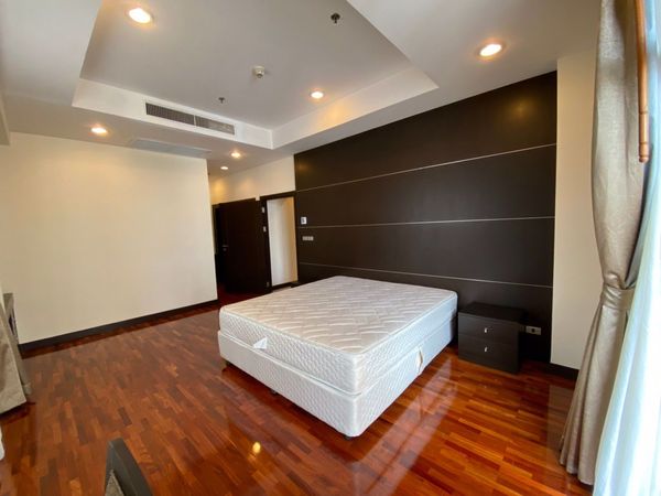 รูปภาพ 3 bed Condo in Grand Mercure Bangkok Asoke Residence Khlong Toei Nuea Sub District C11332