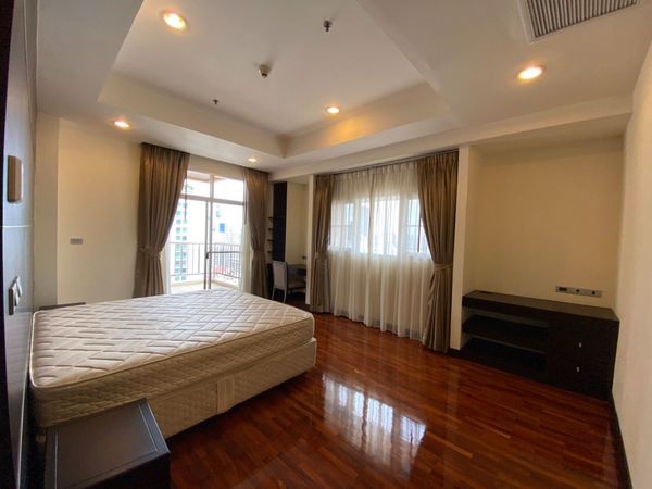 รูปภาพ 3 bed Condo in Grand Mercure Bangkok Asoke Residence Khlong Toei Nuea Sub District C11332