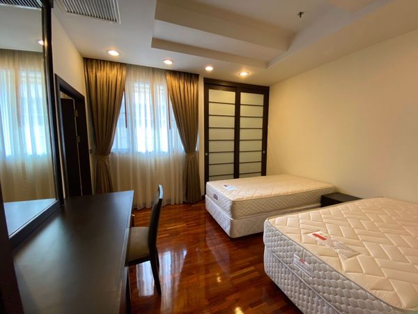 รูปภาพ 3 bed Condo in Grand Mercure Bangkok Asoke Residence Khlong Toei Nuea Sub District C11332