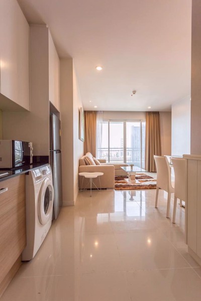 รูปภาพ 1 ห้องนอน คอนโด ในโครงการ Circle Condominium เขตราชเทวี แขวงมักกะสัน C09360