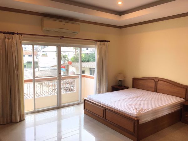 Picture of 1 bed Condo in El Patio Khlong Toei Nuea Sub District C11368