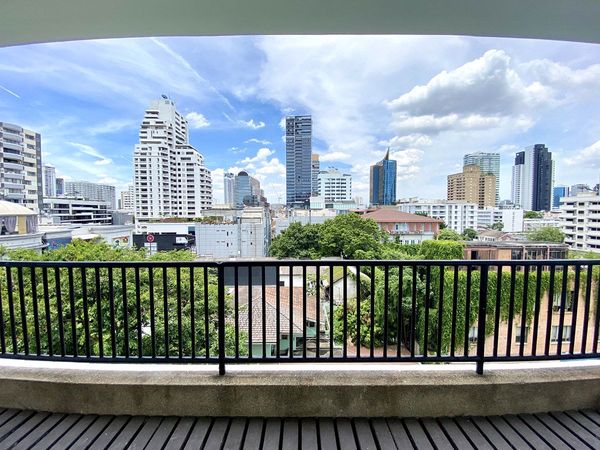 Picture of 3 bed Condo in KC Court Apartment Khlong Tan Nuea Sub District C11371