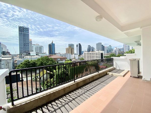 Picture of 3 bed Condo in KC Court Apartment Khlong Tan Nuea Sub District C11371