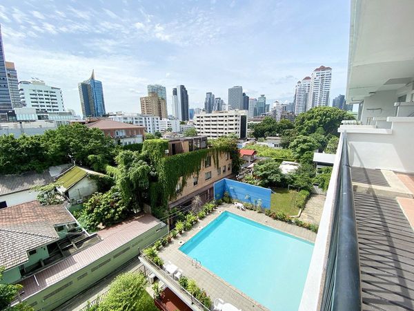 Picture of 3 bed Condo in KC Court Apartment Khlong Tan Nuea Sub District C11371