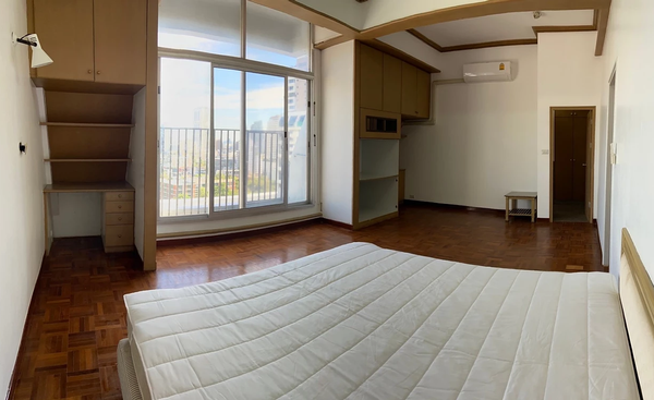 รูปภาพ 3 bed Penthouse in KC Court Apartment Khlong Tan Nuea Sub District P11063