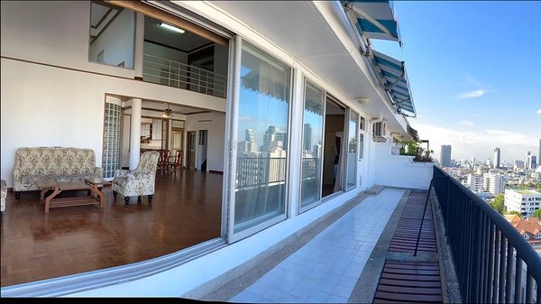 รูปภาพ 3 bed Penthouse in KC Court Apartment Khlong Tan Nuea Sub District P11063