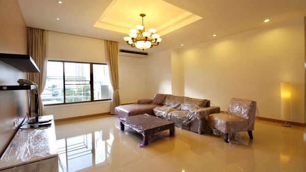 รูปภาพ 3 bed Condo in Magic Bricks Khlong Tan Nuea Sub District C11375