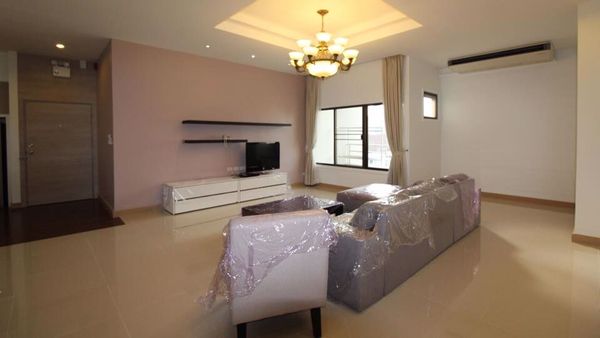 รูปภาพ 3 bed Condo in Magic Bricks Khlong Tan Nuea Sub District C11375