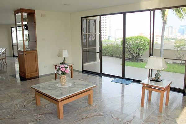 Picture of 4 bed Penthouse in Wewon Mansion Khlong Tan Nuea Sub District P11064