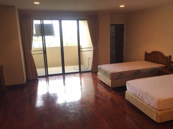 Picture of 4 bed Penthouse in Wewon Mansion Khlong Tan Nuea Sub District P11064