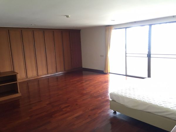 Picture of 4 bed Penthouse in Wewon Mansion Khlong Tan Nuea Sub District P11064